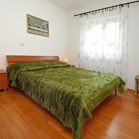 Apartmani Kramar Πόρετς Εξωτερικό φωτογραφία
